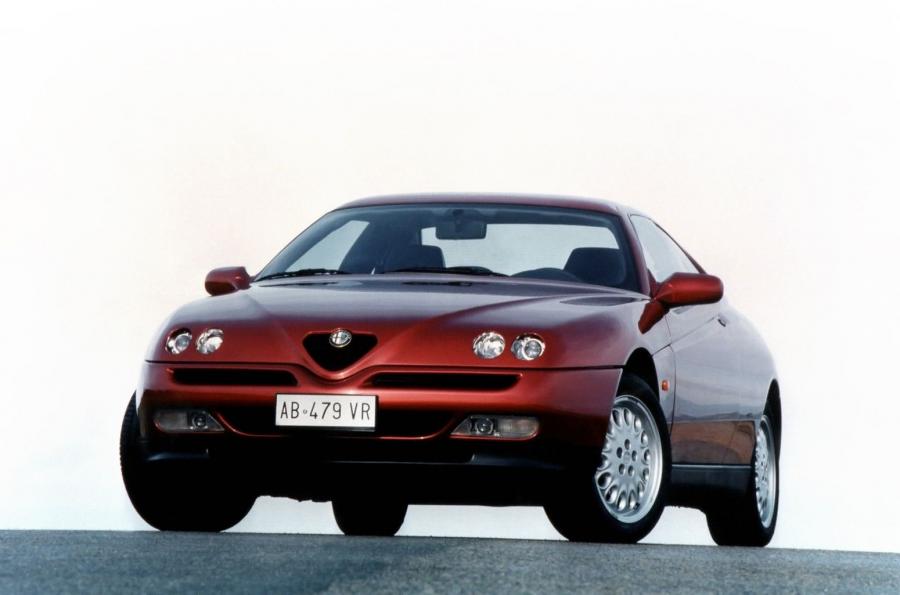 Alfa Romeo GTV (916C) 1995 года  (WW) (фото 26 из 27)